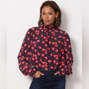 Sanctuary New Romance Popover